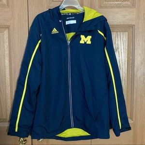 ADIDAS UNIVERSITY OF MICHIGAN LINED AND HOODED WINDBREAKER